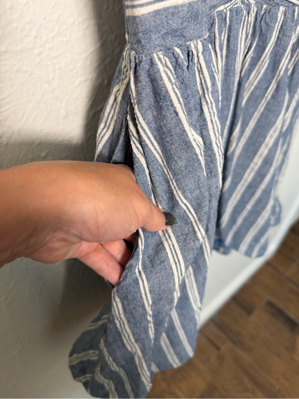Free People Medium Blue Striped Linen Dress Deep V Neck Pockets Boho - Picture 6 of 10